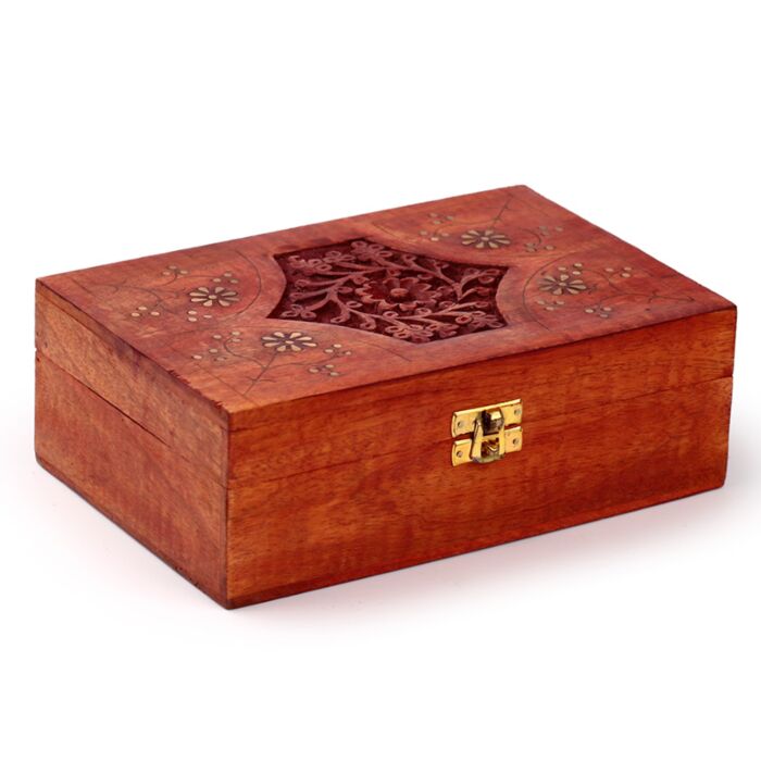 Dekoracyjne pudełko z drewna mango z rzeźbionym ornamentem - kwiaty - duże