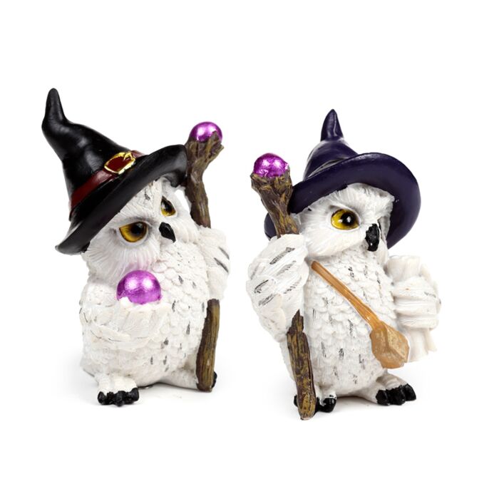 Figurka - Mądra stara magiczna sowa w magicznej podróży